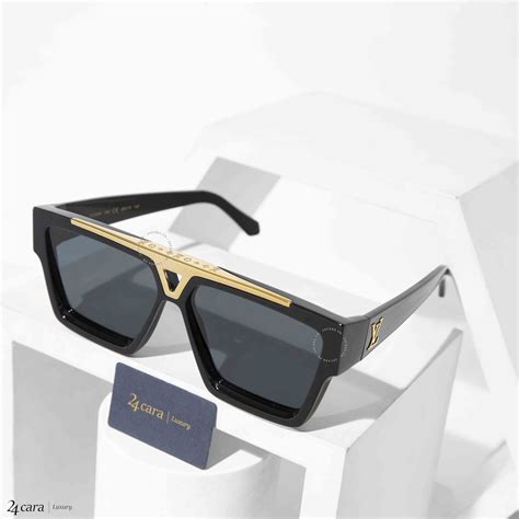 louis vuitton evidence sunglasses.